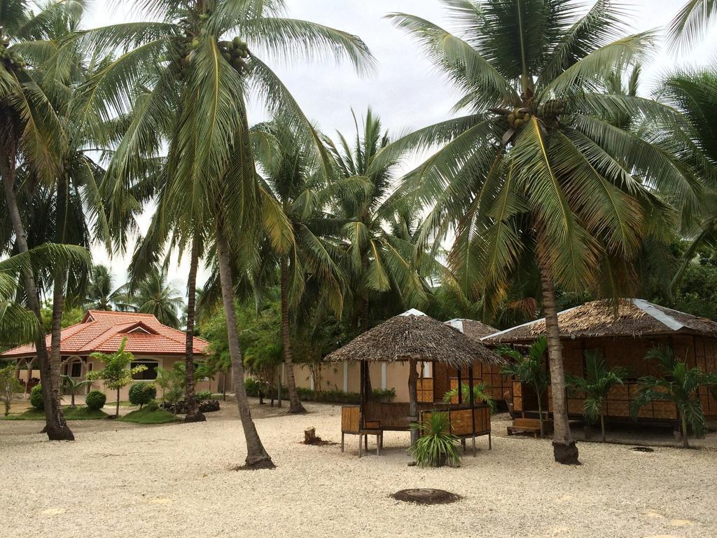 Luzmin Bh - Cottages And Bungalows Oslob Kamer foto
